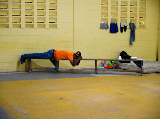 3,760 desplazados y más de 700 viviendas afectadas por huracán Melissa, informa el COE