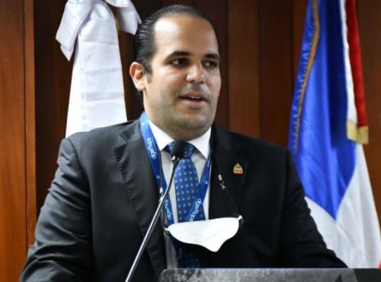 Abinader postula a Leandro José Villanueva para dirigir lucha antidrogas de la ONU