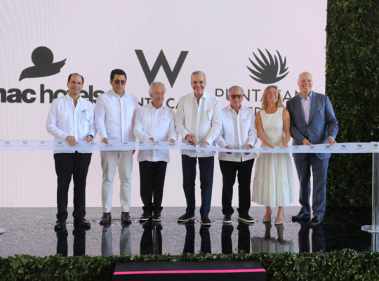 República Dominicana es el mejor lugar de Latinoamérica para invertir, expresó el Presidente Abinader en la inauguración del W Punta Cana, Adult All-Inclusive