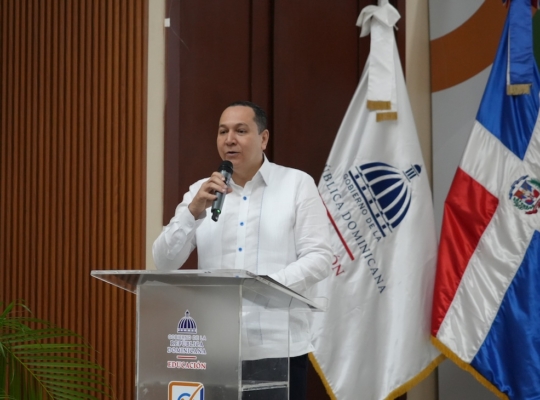 Estudio del Ideice: Más del 80 % de participantes y egresados de Prepara y Escuelas Laborales del Minerd valoran positivamente el impacto de su formación