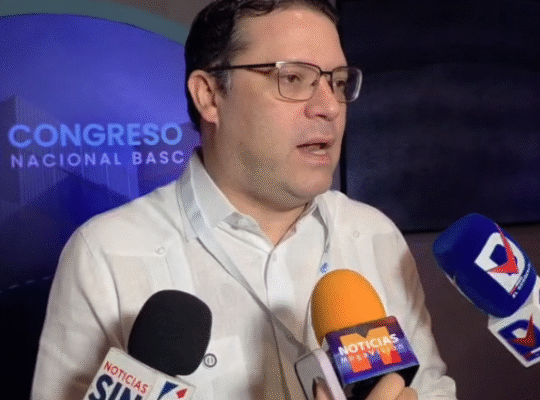 El director general de Aduanas, Eduardo Sanz Lovatón anunció el Gobierno prepara una gracia navideña “sin precedentes”