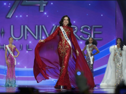 Fátima Bosch, representante de México, se corona como Miss Universo 2025