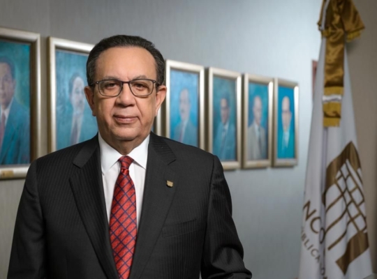 Gobernador del Banco Central será reconocido en el Foro Económico elDinero 2025