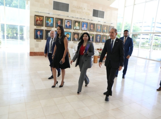 *García Fermín y Yeni Berenice destacan la educación superior como pilar de la justicia dominicana*