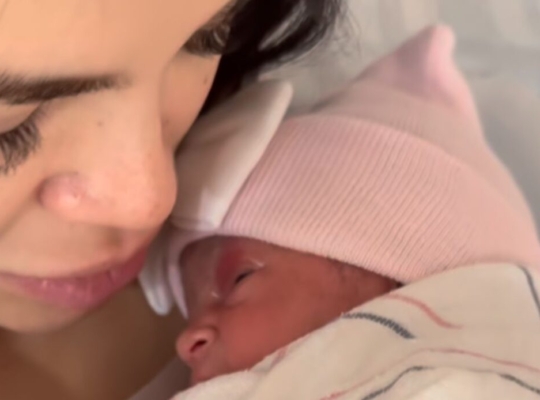  Natti Natasha celebra la llegada de su segunda hija: “Hoy el corazón me late más fuerte”