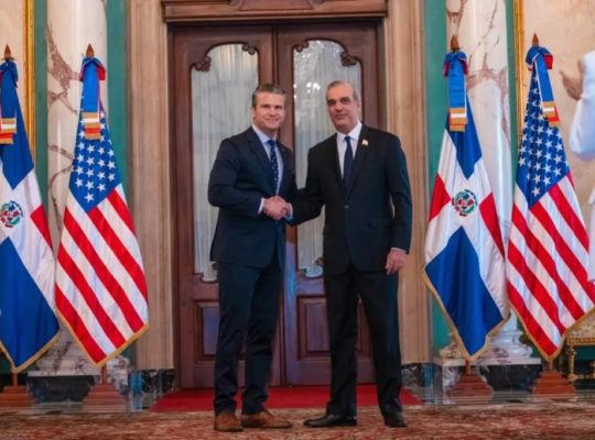 Pete Hegseth: “EE. UU. está muy serio en la misión contra los narcos”declaraciones durante su visita a RD