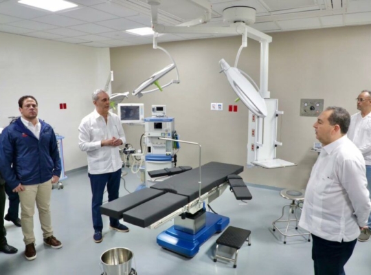 Abinader entrega moderno Hospital Regional Universitario Dr. Ángel María Gatón con 329 camas