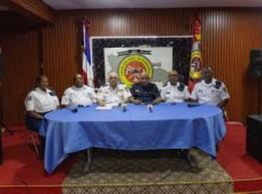 ¿Quién apaga el fuego de la injusticia? Bomberos reclaman salarios, equipos y una ley moderna