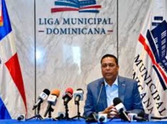 EDITORIAL- “Víctor D’Aza: el presidenciable arquitecto silencioso de la nueva política municipalista de RD.