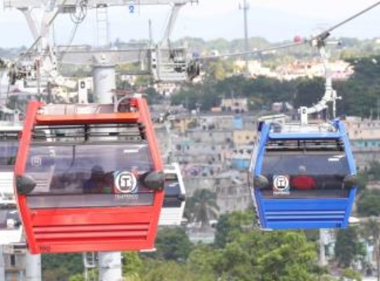 Apagón deja fuera de servicio al Teleférico de Santo Domingo con pasajeros en cabinas