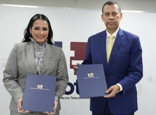 Indotel e INDEX firman acuerdo fortalecerá inclusión digital y educación financiera de diáspora dominicana