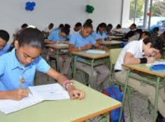 Educación, clave para el desarrollo: Cepal y BID alertan sobre desafíos y proponen reformas en RD