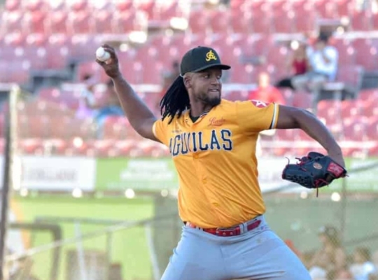 Las Águilas logran su segundo triunfo consecutivo y frenan a los Leones del Escogido