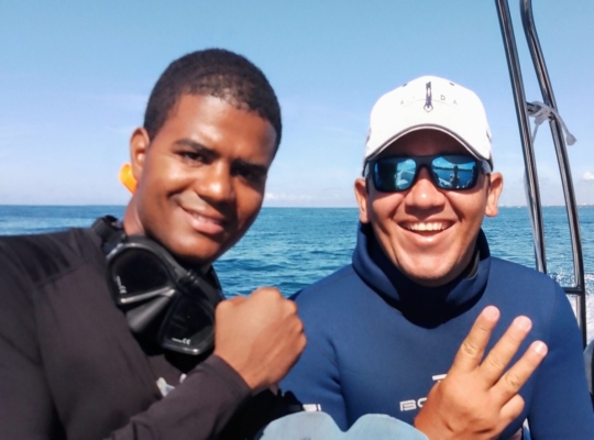 República Dominicana se sumerge en la élite: atletas debutan en mundial de apnea