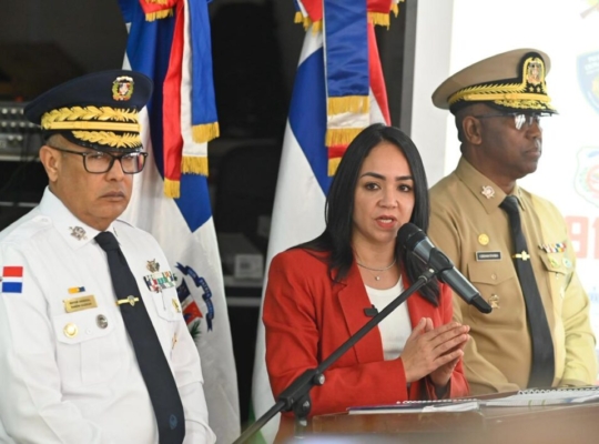 Unidades caninas del FBI y la INL se integran a la búsqueda de niña desaparecida en Puerto Plata