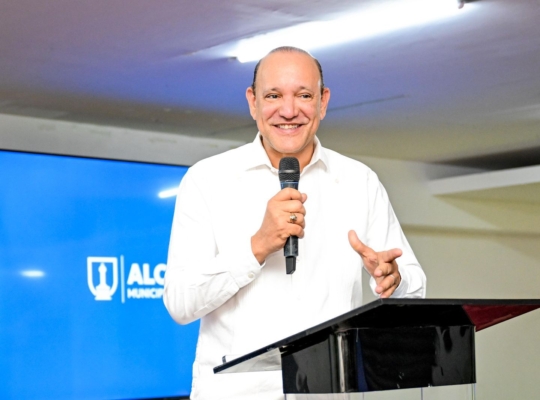 Alcalde Ulises Rodríguez destaca resultados concretos de FITUR en el posicionamiento turístico de Santiago