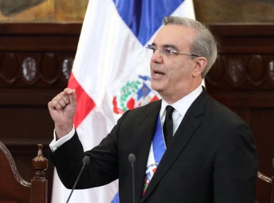 Editorial-Luis Abinader: el presidente que convierte la decencia en método de gobierno