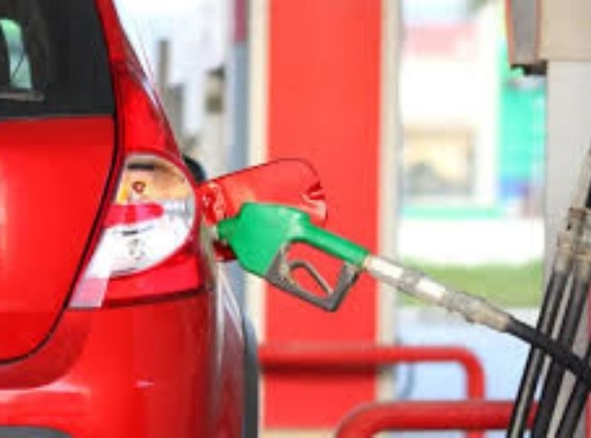 Gobierno mantiene precios de combustibles esenciales con subsidio de RD 92.6 millones