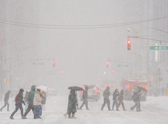 El temporal deja más de 700.000 hogares sin electricidad en EEUU, principalmente en el sur