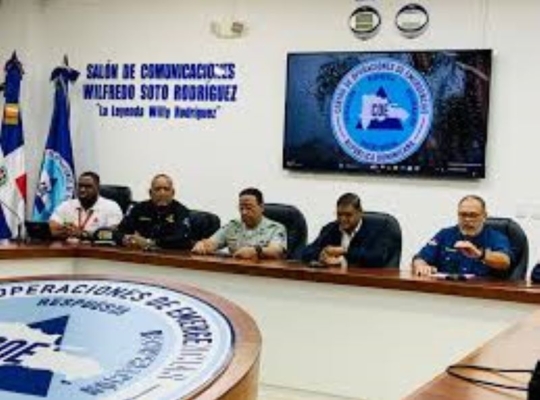 COE reporta un fallecido y 24 intoxicaciones por alcohol, incluidos cinco menores de edad 