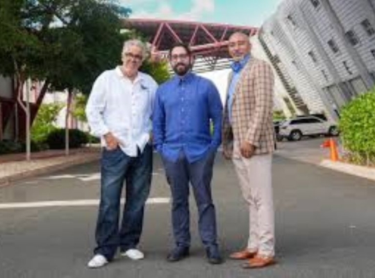 Acuerdo entre Lantica Studios y La Muvie RD, firman cuerdo plataforma digital a las producciones del cine dominicano, iniciativa del cineasta Ángel Muñiz