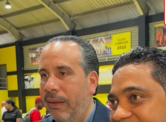“Estamos viviendo una verdadera revolución deportiva”, afirma Kelvin Cruz al elogiar gestión de Alberto Rodríguez en INEFI
