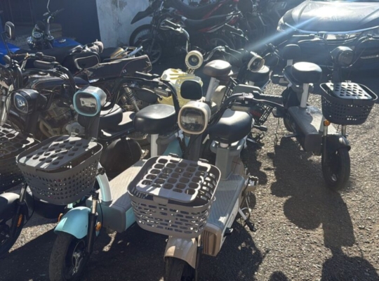 Gobierno evaluará regulación del uso de patinetas eléctricas por riesgos a menores