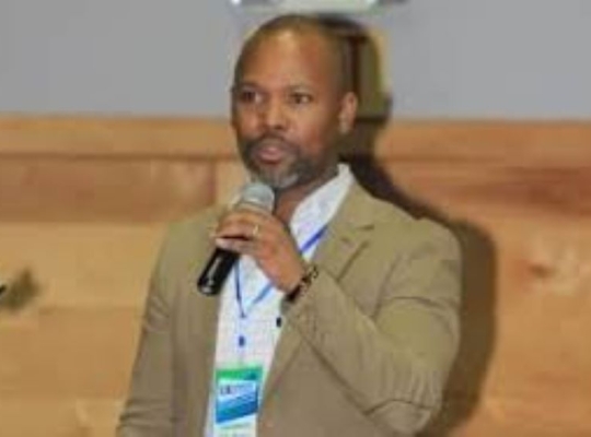 ¿Quién es Mingkingüeis Maarlem, el nuevo director del Hospital Salvador Bienvenido Gautier?