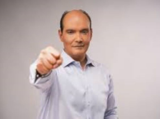 La “mano dura” se volvió marca electoral con Bukele : Costa Rica la compra, y en RD ya Ramfis Trujillo  lleva muchos años proponiéndola.