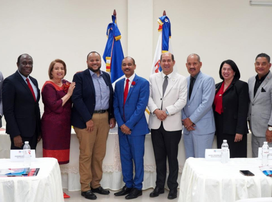 Mesa de Diálogo y Representación Cristiana Obispos Evangélicos de la República Dominicana condenan males sociales que afectan la nación.