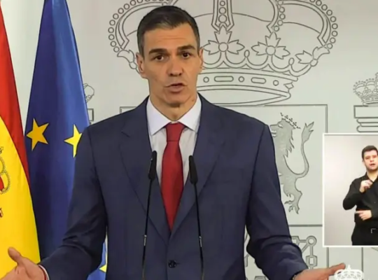 «No a la guerra»: Pedro Sánchez responde a Trump y dice que España no será complice del ataque a Irán