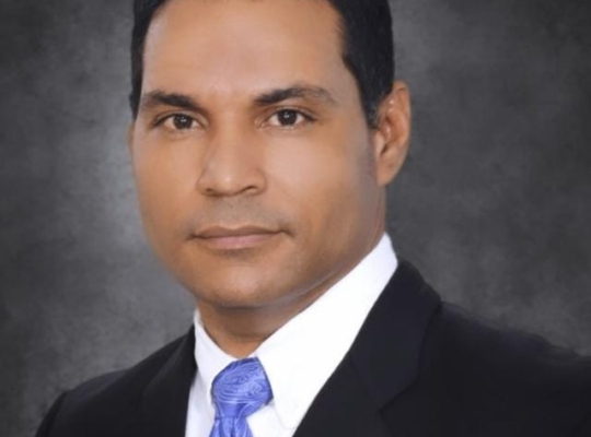 MIGUEL ALCÁNTARA: EL ABOGADO DE ABOGADOS/ PUBLICACION PATROCINADA.