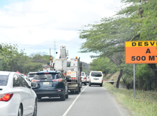 Más de 720 mil vehículos salieron de SD durante este Miércoles y Jueves Santo, 200 mil más que en 2025