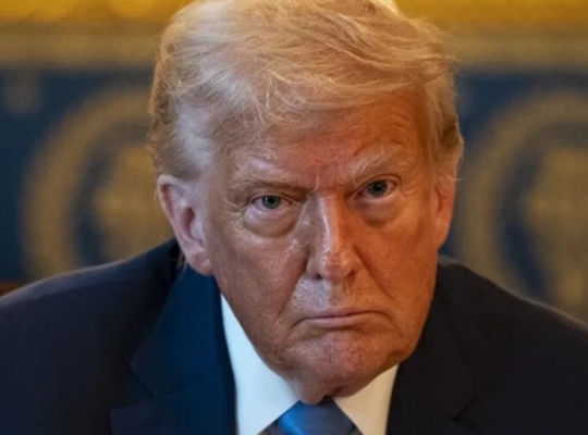 Trump asegura que “tirador” fue detenido tras incidente en cena de corresponsales