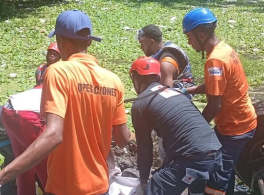 Trágico accidente en la Autopista 6 de Noviembre deja tres muertos