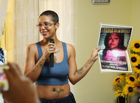 Tokischa visita Hogar Crea con donación de medio millón de pesos y un mensaje de transformación para mujeres en rehabilitación