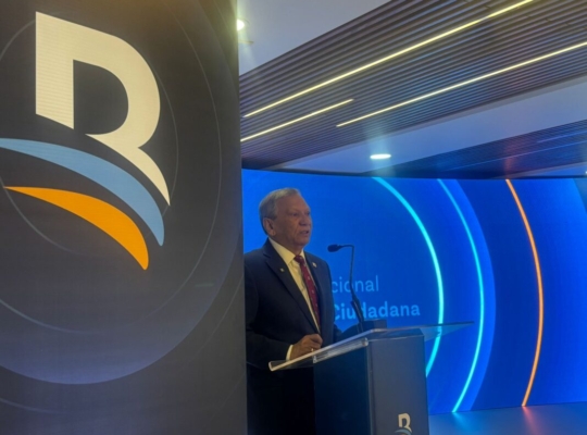 Leonardo Aguilera reafirma compromiso ético de Banreservas en acto por el Día de la Ética