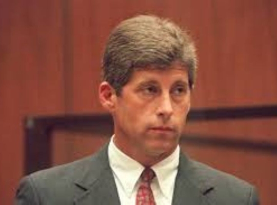Muere exdetective de la Policía de Los Ángeles Mark Fuhrman condenado por mentir por asesinato de O.J. Simpson
