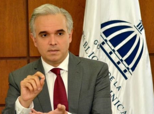Ministro de Educación, Luis Miguel De Camps prohíbe celulares en el nivel inicial, restricciones en primaria y regulado en secundaria