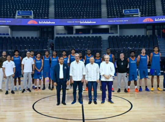 Kelvin Cruz celebra entrega de la Arena Banreservas como un hito para el deporte y los grandes eventos en RD