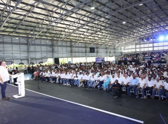 Comisión del PRM presentará primera idea de reforma a estatutos la próxima semana