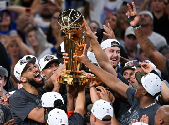 Karl Towns y Nueva York son los nuevos campeones de la NBA