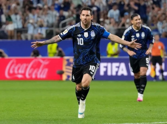 Messi marca al final en recital de Argentina ante Jordania y sigue alimentado su récord goleador