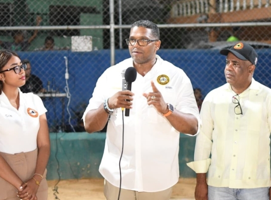 Boca Chica gana dos en la apertura de los Juegos Municipales organizados por Asoprosado