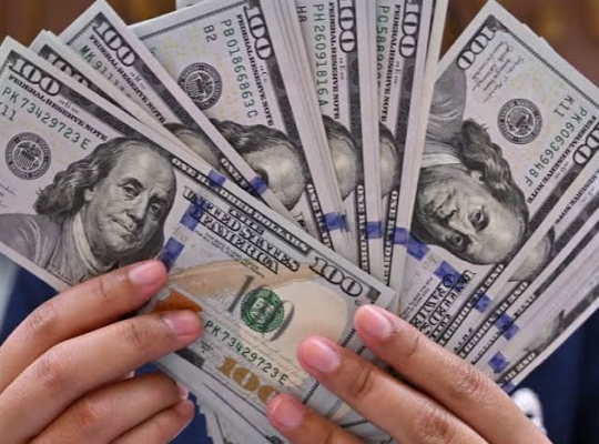 Dólar alcanza su nivel más alto desde mayo de 2025 y presiona monedas de América Latina                                     