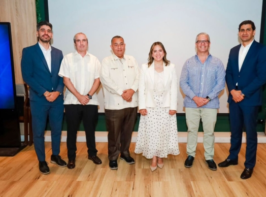 ASOFER reúne a autoridades, empresarios y expertos para analizar impacto del nuevo Reglamento de Generación Distribuida