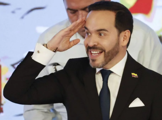 De la Espriella da ultimátum a grupos armados: un mes para someterse