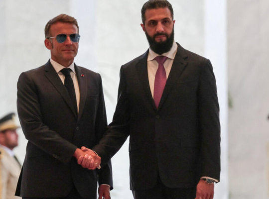 Dos atentados sacuden Damasco durante la visita de Macron a Siria