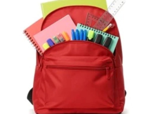 Una mochila llena de esperanza que ningún niño llegue a las aulas sin las herramientas necesarias para aprender