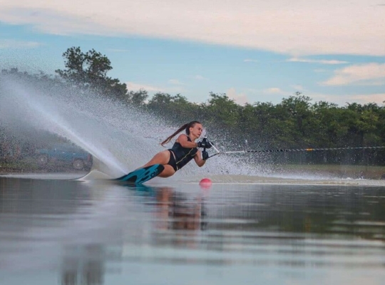Medallas mañaneras: esquí náutico da otra medalla con Francesca Pigozzi; remo gana bronce